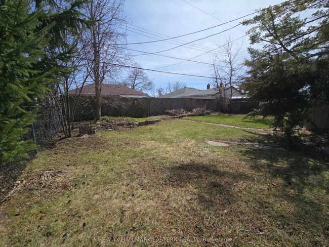 743 Barbara Cres, House other with 2 bedrooms, 2 bathrooms and 2 parking in Peterborough ON | Image 37