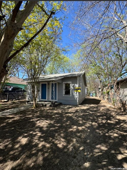 213 Huntington, San Antonio, TX, 78207-3311 | Card Image