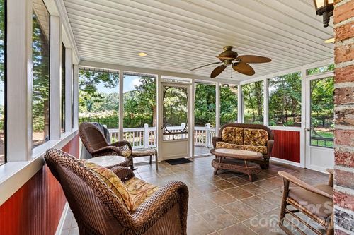 7538 Golf Course Dr S, Denver, NC, 28037-9107 | Card Image