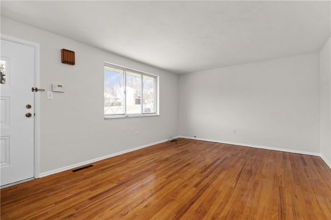 212 Parklane Dr, House other with 3 bedrooms, 1 bathrooms and 1 parking in Braddock PA | Image 4