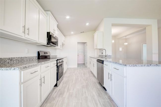 16503 66 Th Ln E, House other with 3 bedrooms, 2 bathrooms and null parking in PARRISH FL | Image 16