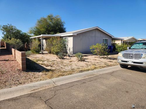 10218 S Cyclone Ave, Yuma, AZ, 85365-6172 | Card Image