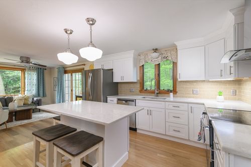 57 Sheri Ln, Weymouth, MA, 02190-1253 | Card Image