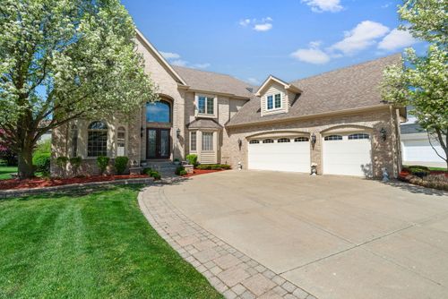 4052 Teak Cir, Naperville, IL, 60564-1103 | Card Image