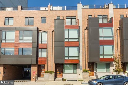 138 S Front St, PHILADELPHIA, PA, 19106-3115 | Card Image