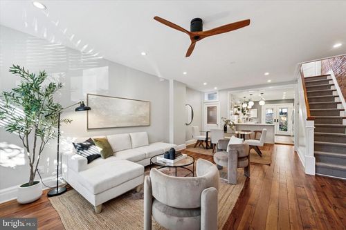 1927 S 12th St, PHILADELPHIA, PA, 19148-2209 | Card Image