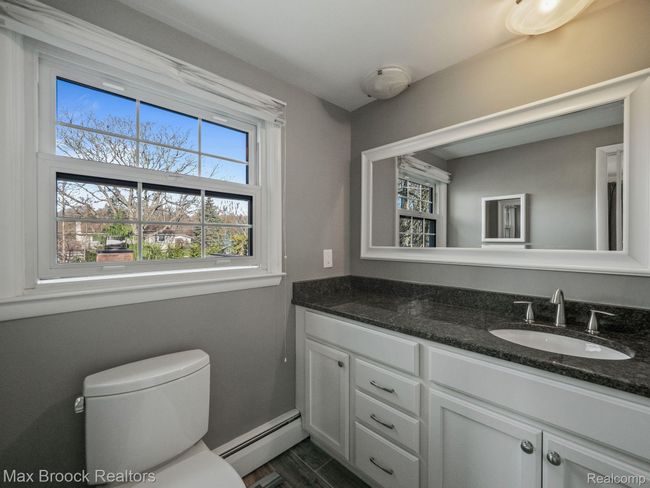 22491 N Nottingham Dr, House other with 4 bedrooms, 3 bathrooms and null parking in Beverly Hills MI | Image 25