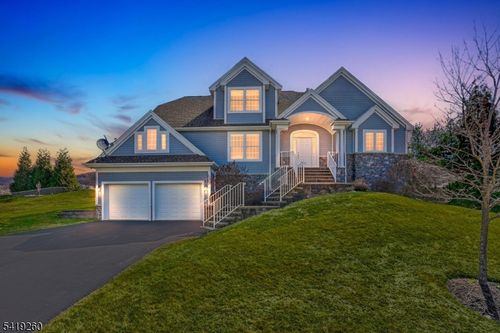 4 Coventry Rd, Hamburg, NJ, 07419-1529 | Card Image