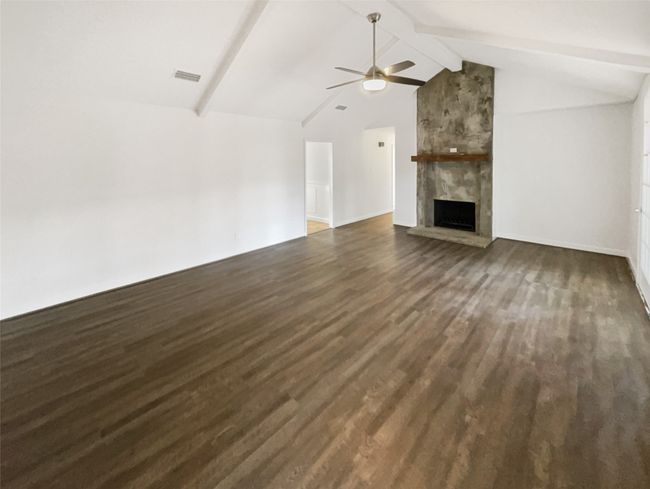 1242 Laguna Vista Way, House other with 4 bedrooms, 3 bathrooms and null parking in Grapevine TX | Image 11