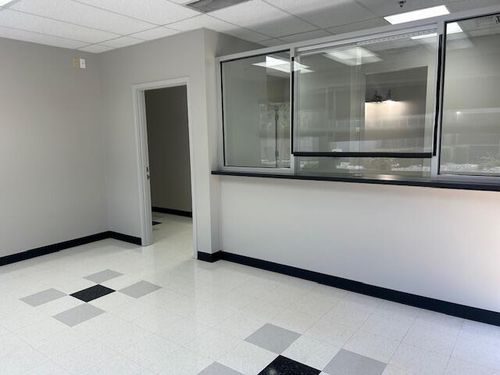 6001 Truxtun Avenue, Bakersfield, CA, 93309 | Card Image