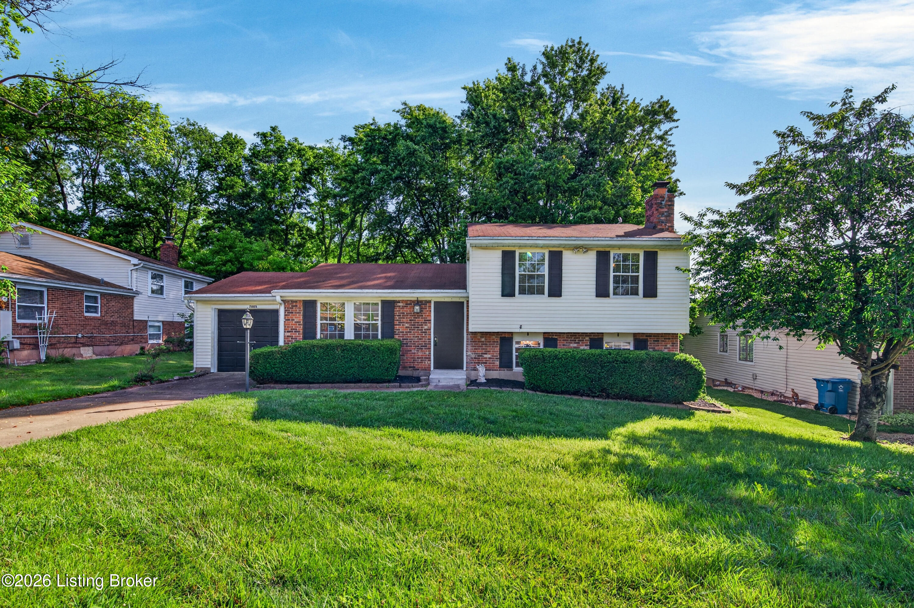 Residential in Crestwood 2