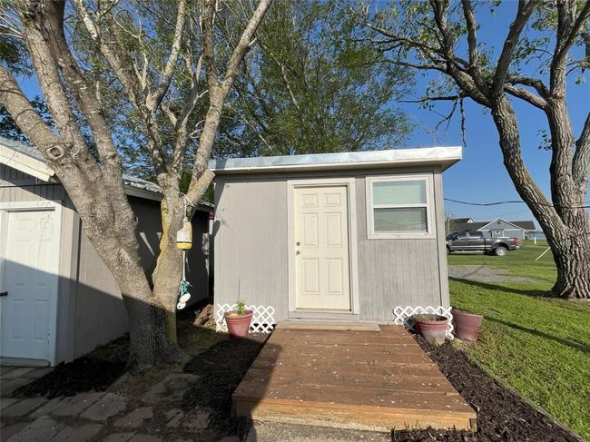 Bonus Full Bath 11' x 7' | Image 35