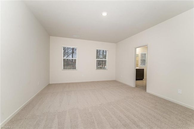 5901 Crossview Dr, House other with 3 bedrooms, 3 bathrooms and null parking in Kernersville NC | Image 12