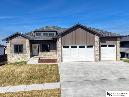7630 Ponce Dr, Lincoln, NE, 68516-4419 | Card Image