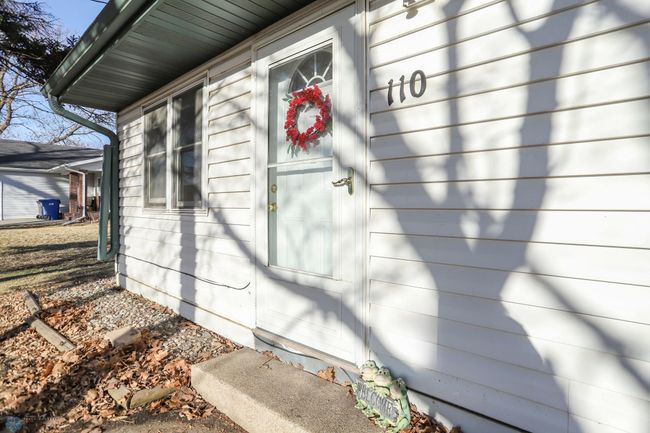 Front Entry.jpg | Image 4