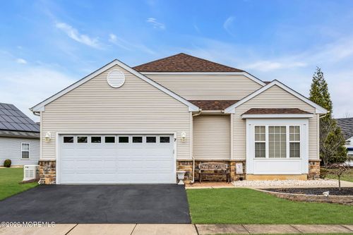 7 Murano Rd, Manchester, NJ, 08759-8118 | Card Image