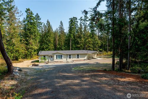 212 Tanager Ln, Sequim, WA, 98382-7182 | Card Image
