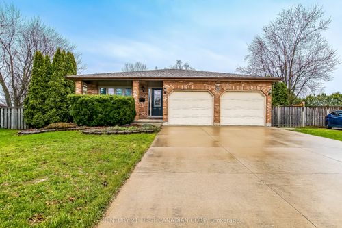68 Golfview Crescent, London South, ON, N6C5N5 | Card Image