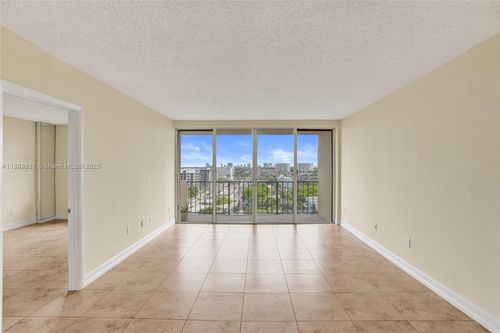 a1213-1470 Ne 123rd St, North Miami, FL, 33161-6033 | Card Image