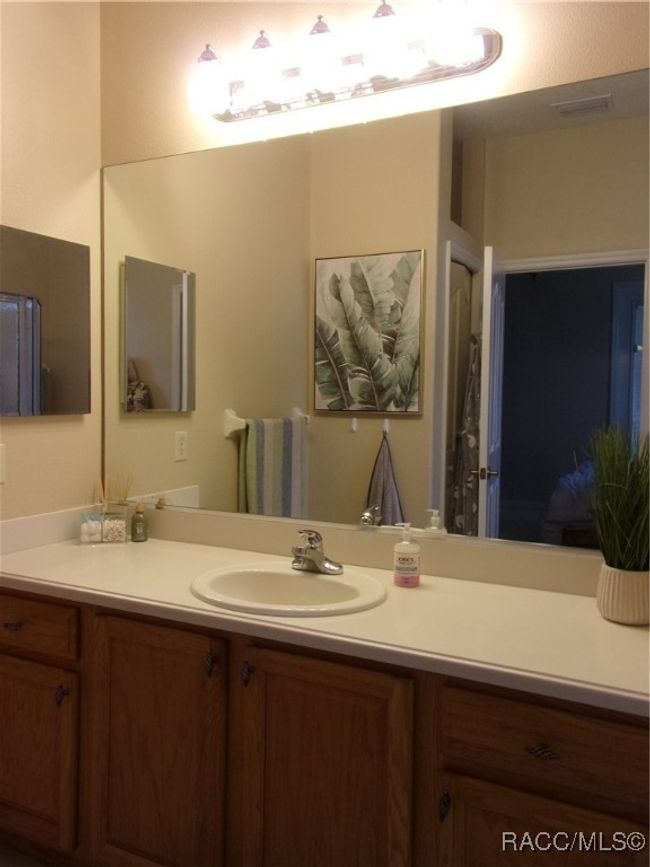 877 Silver Meadow Loop, House other with 3 bedrooms, 2 bathrooms and null parking in Hernando FL | Image 22