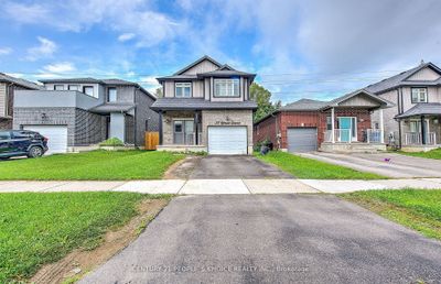 37 Yvonne Cres, House other with 4 bedrooms, 3 bathrooms and 3 parking in London ON | Image 2