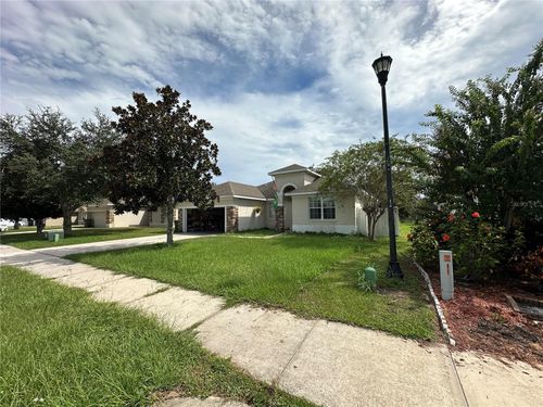 2721 Athens Dr, Leesburg, FL, 34748-7334 | Card Image