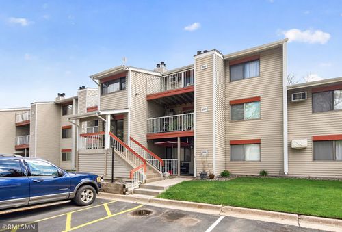 203-400 Shelard Pkwy, Saint Louis Park, MN, 55426-1067 | Card Image