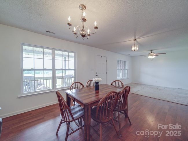 Dining Room/Living Room | Image 20