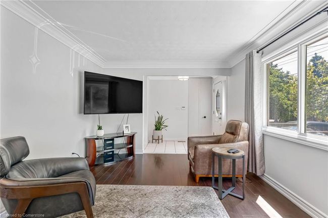 63 W 25 Th St, House other with 4 bedrooms, 1 bathrooms and 4 parking in Hamilton ON | Image 6