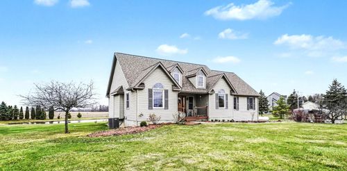 3549 W Beard Rd, Perry, MI, 48872-9113 | Card Image