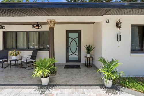 15040 Lake Magdalene Blvd, Tampa, FL, 33618-1702 | Card Image