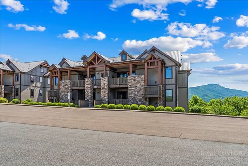 cf2-195 Red Tail Summit, Boone, NC, 28607 | Card Image