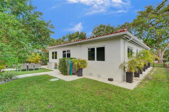552 Alminar Ave, House other with 2 bedrooms, 2 bathrooms and null parking in Coral Gables FL | Image 22