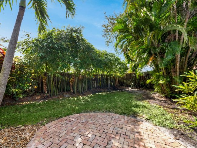 52 Birch Pl, House other with 3 bedrooms, 2 bathrooms and null parking in Tequesta FL | Image 33