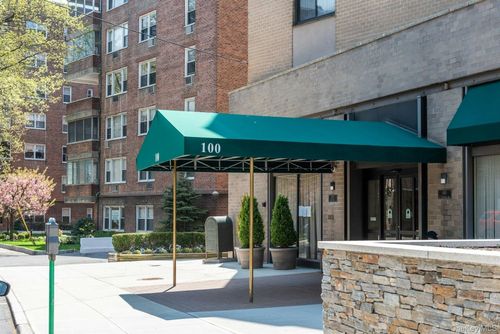 5ge-100 E Hartsdale Ave, Hartsdale, NY, 10530-3945 | Card Image