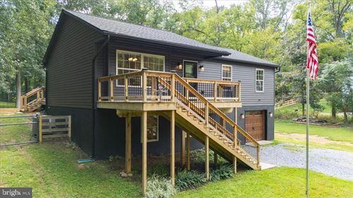 360 Foothill Ln, HARPERS FERRY, WV, 25425-5218 | Card Image