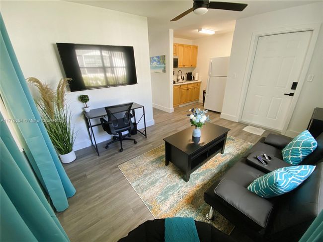 APT-4 - 3208 Canal Dr, Condo with 1 bedrooms, 1 bathrooms and null parking in Pompano Beach FL | Image 7