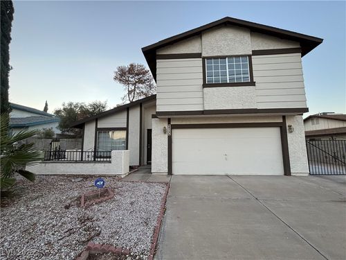 812 Arrowhead Trl, Henderson, NV, 89002-8426 | Card Image