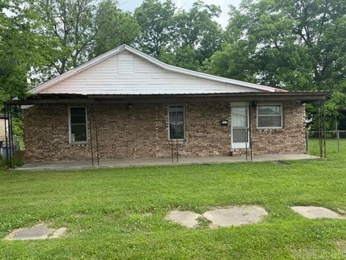 217 Nw 3rd St, England, AR, 72046-1766 | Card Image