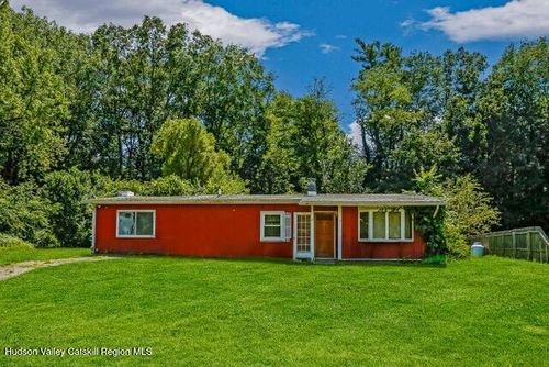 12 Park Cir, Mount Marion, NY, 12456-6009 | Card Image