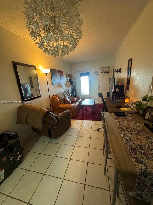 317-1430 Ne 170th St, North Miami Beach, FL, 33162-2829 | Card Image