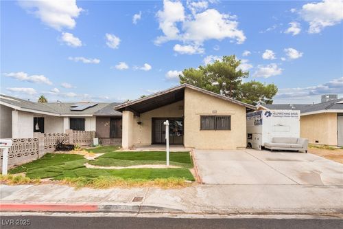 4820 Mahogany Dr, Las Vegas, NV, 89110-4734 | Card Image