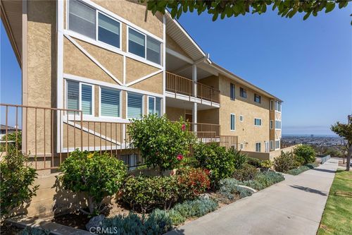 apt-9-2240 Stanley Ave, Signal Hill, CA, 90755-3934 | Card Image