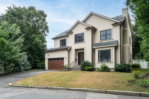 112 Osborne Path, Newton, MA, 02459-3543 | Card Image