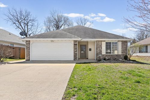 1210 Squirewood Way, COLUMBIA, MO, 65203-2000 | Card Image