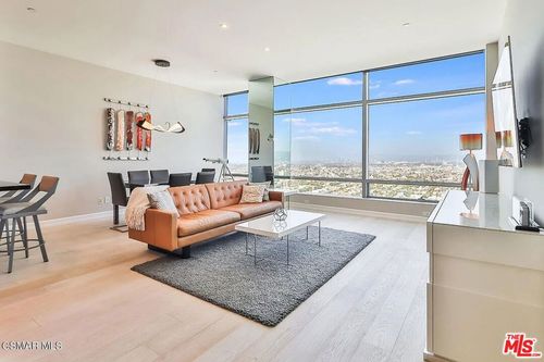 34d-900 W Olympic Blvd, Los Angeles, CA, 90015-1384 | Card Image