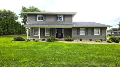 4470 18th St, Bettendorf, IA, 52722-2039 | Card Image