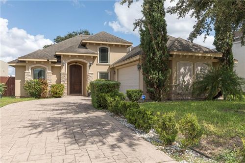 4212 Toronto Ave, McAllen, TX, 78503-8215 | Card Image