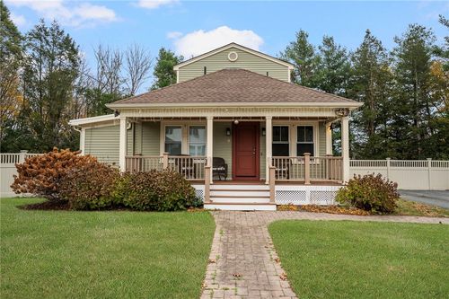 3 West Prospect Street, Smithfield, RI, 02828 | Card Image