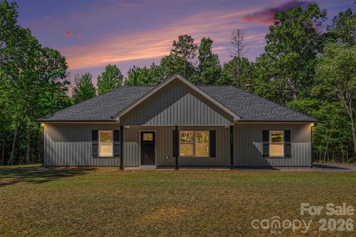3299 Old Seine Rd, Smyrna, SC, 29743-8787 | Card Image